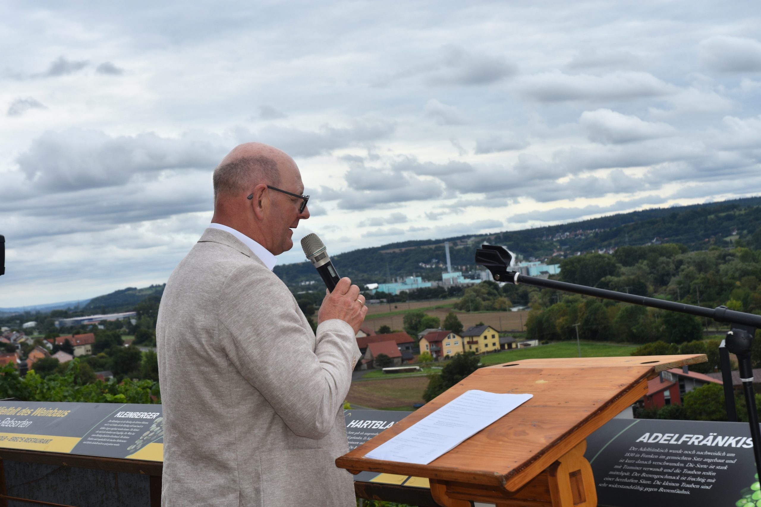 Der terroir f Punkt Abt Degen Weintal wurde am 01.09.2025 eröffnet. Foto: Landratsamt Haßberge / Monika Göhr