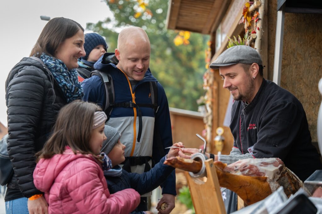 rhoenerwurstmarkt dsc4446 familieamprobieren christiantech presse