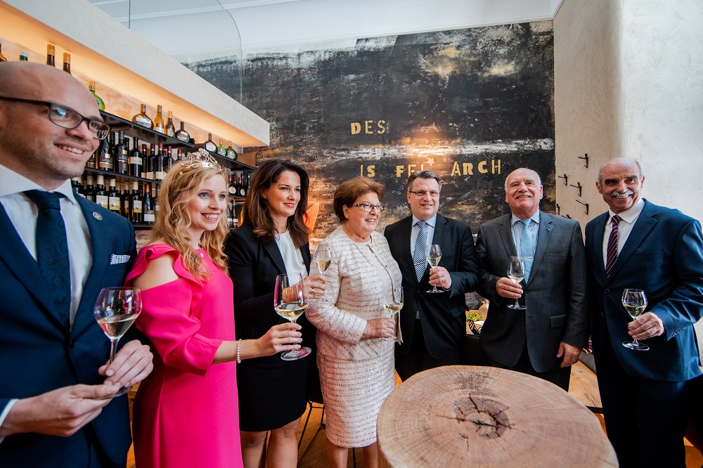 Eröffnung FRANK Weinbar