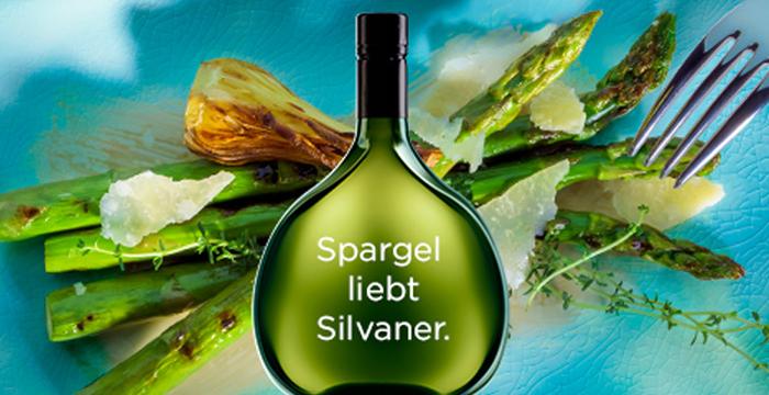 Spargel liebt Silvaner | Rezept: Perlengraubenrisotto mit weissem Spargel, Frühlingslauch und frischem Kerbel
