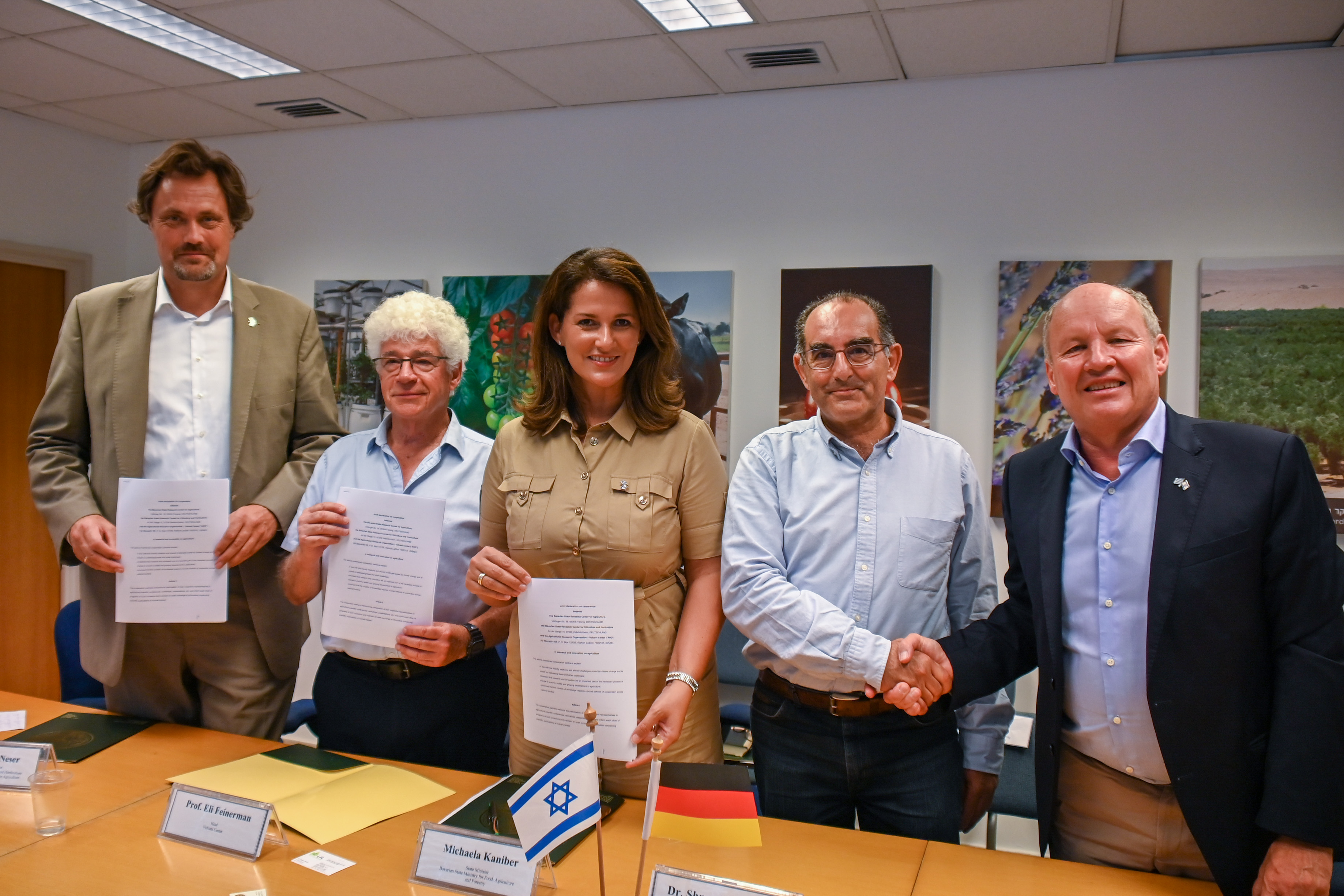 Bei Bewässerung und Pflanzenschutz von Israel lernen