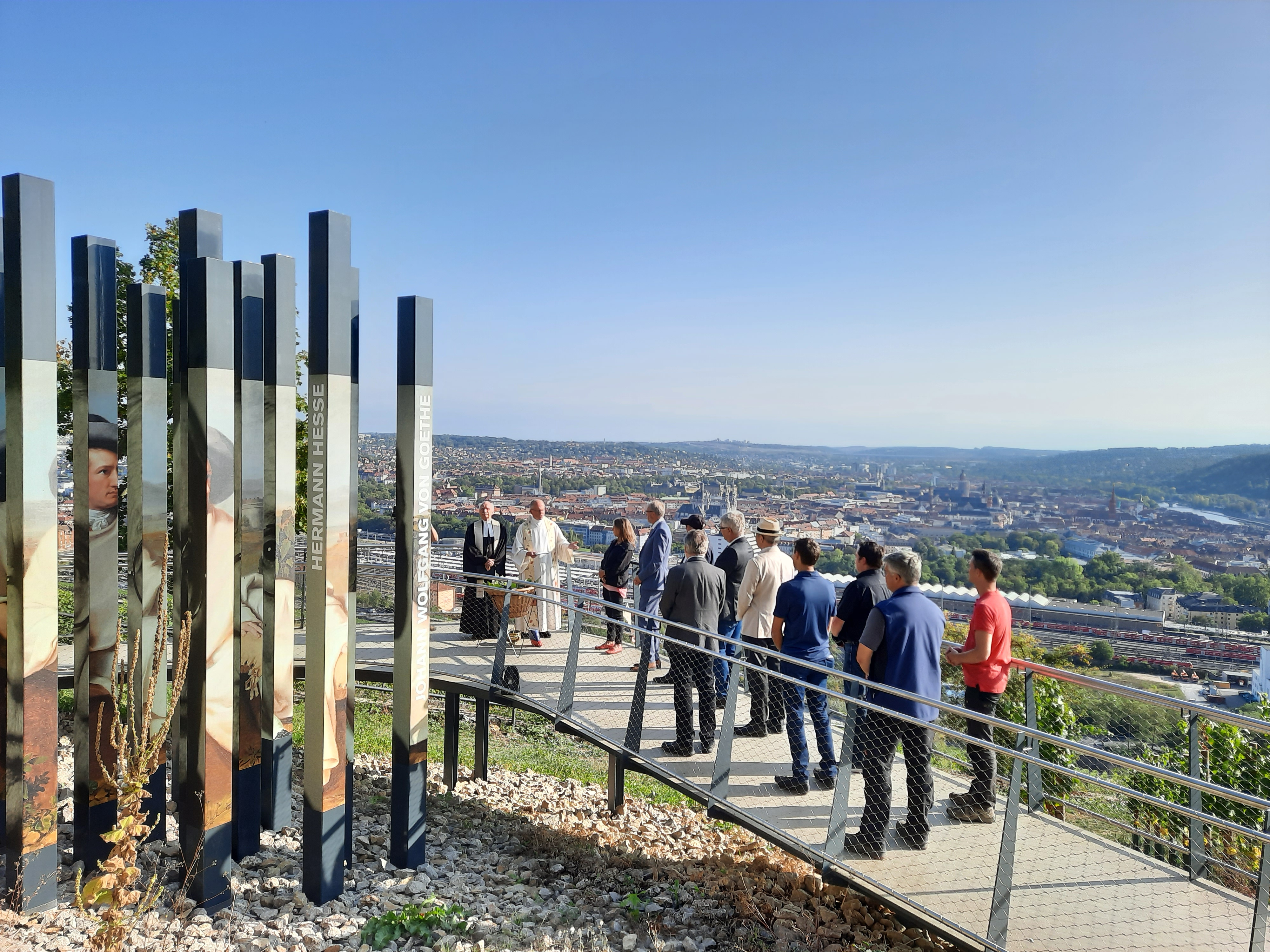 Raus aus der Kirche, hinein in den Weinberg