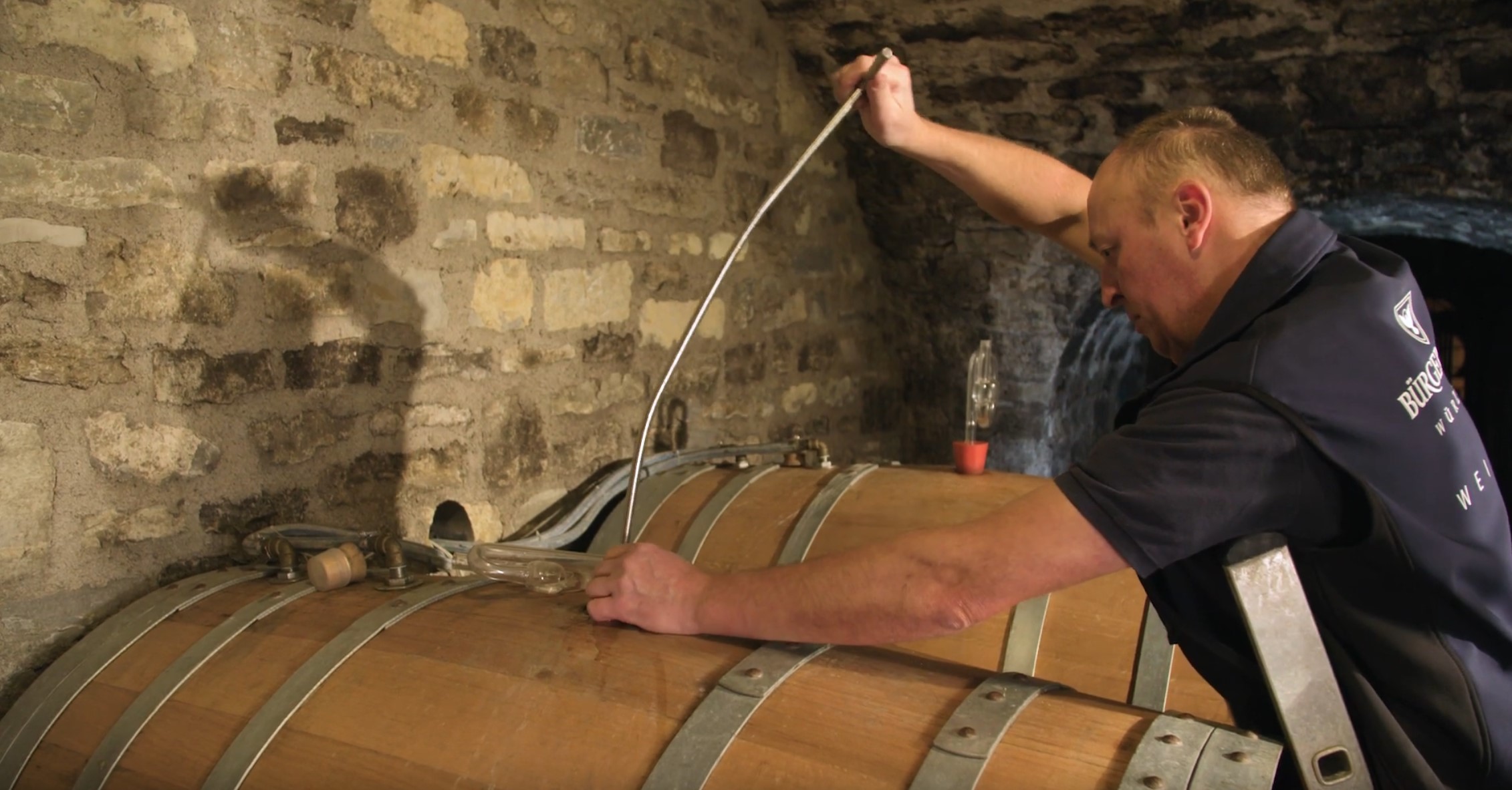 Wie Silvaner entsteht: Im Weinkeller des Weinguts Bürgerspital