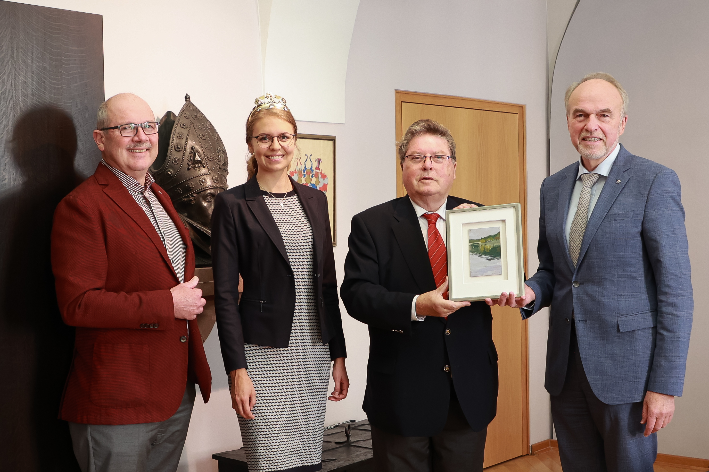 Lob und Anerkennung für das Weingut und die Stiftung Juliusspital