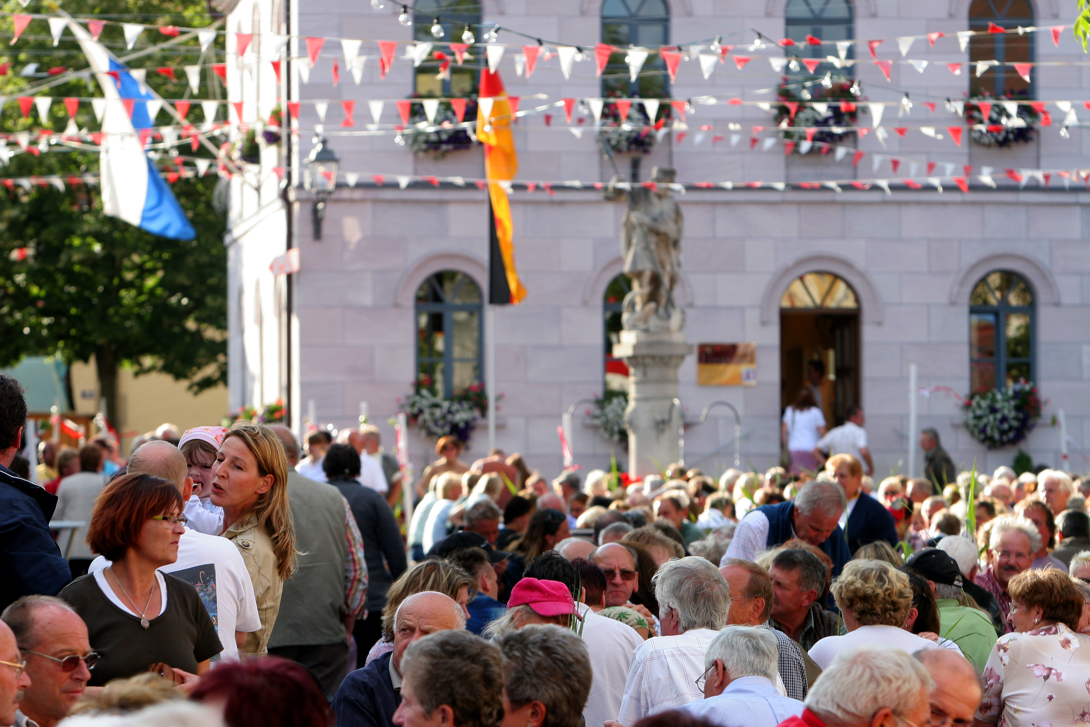 Weinfeste in Franken zu Pfingsten