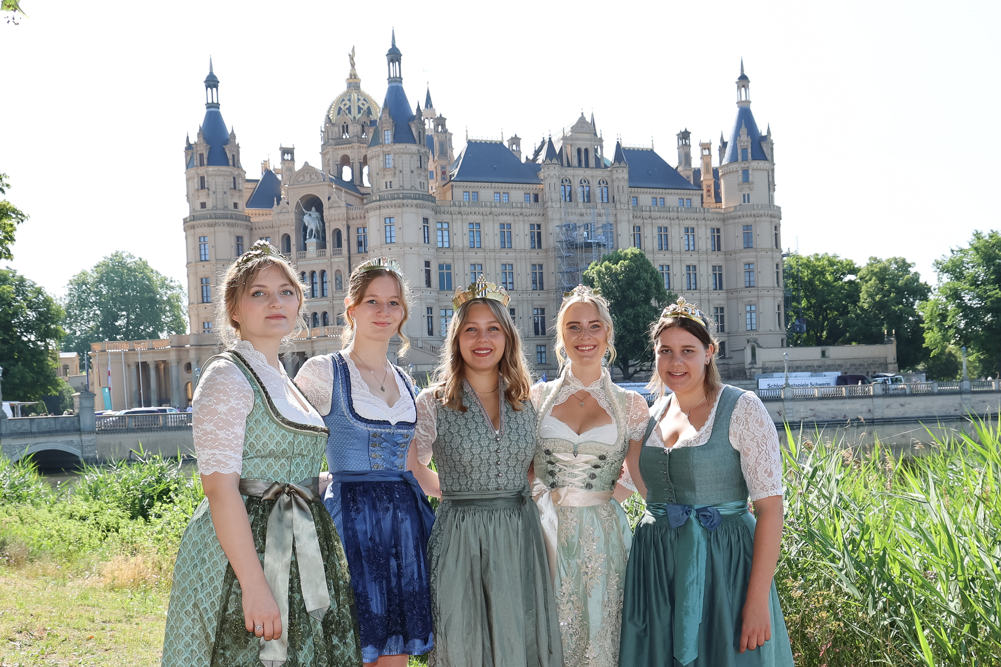 Frankenwein zwischen Schloss und Landtag