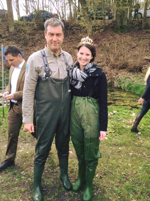 Karpfenbesatzaktion mit Dr. Markus Söder